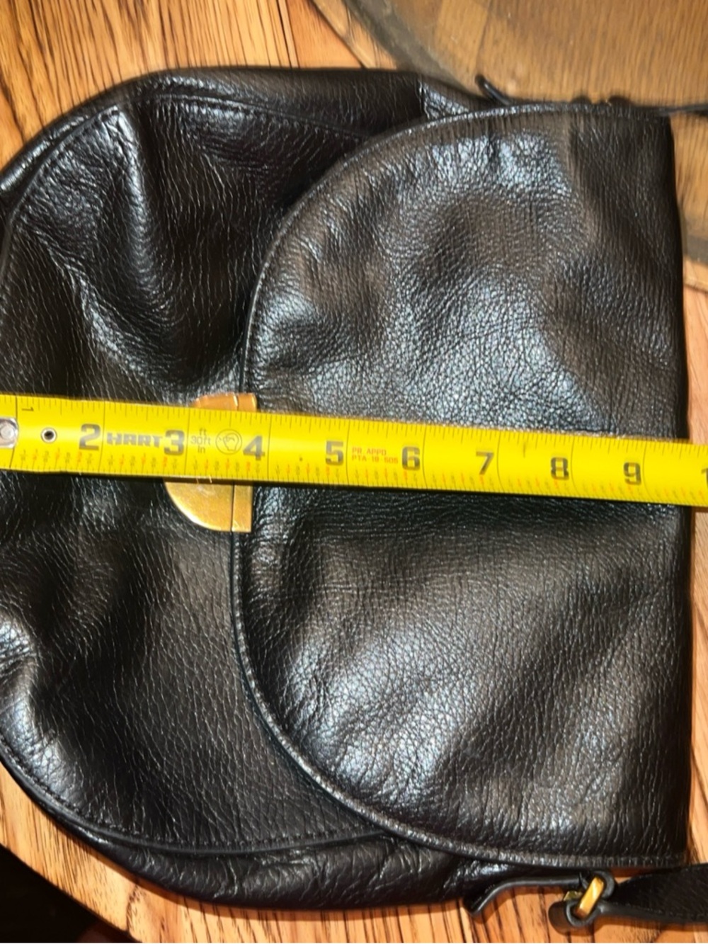 Fossil Black Leather Crossbody Bag with Gold Hardware - Picture 11 of 11
